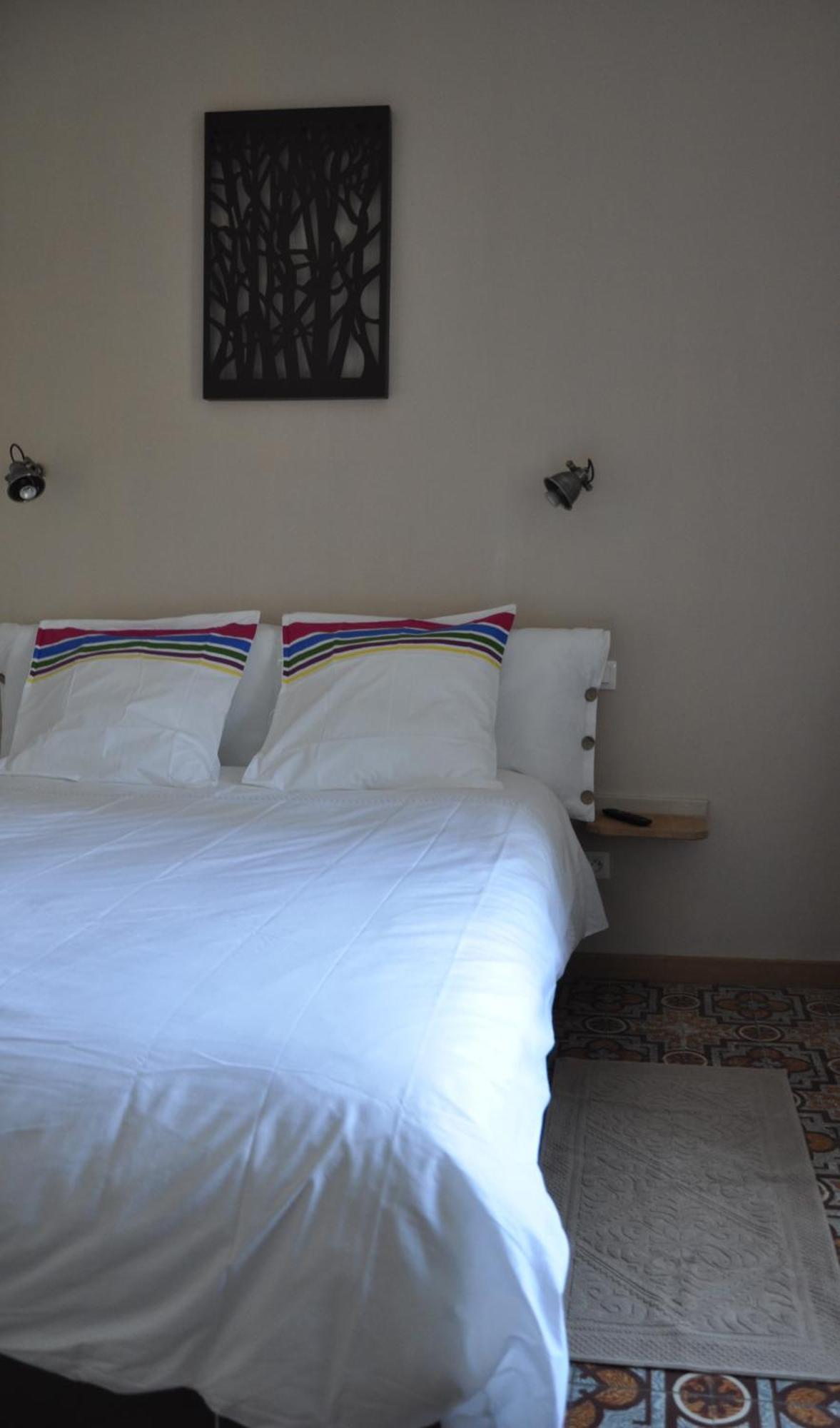 Bed and Breakfast La Fille Du Berger Puissalicon Exterior foto